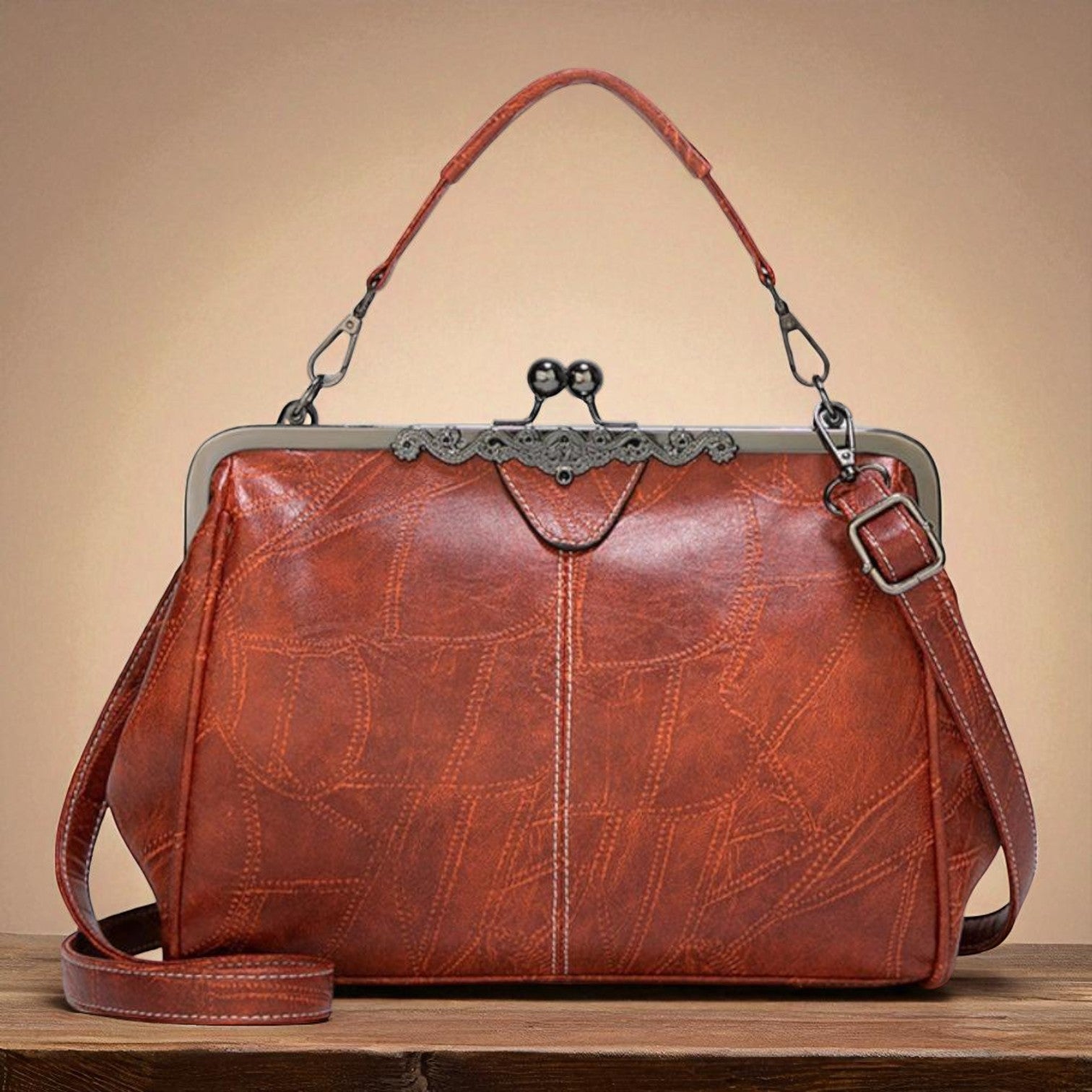 Bolso vintage con candado con llave