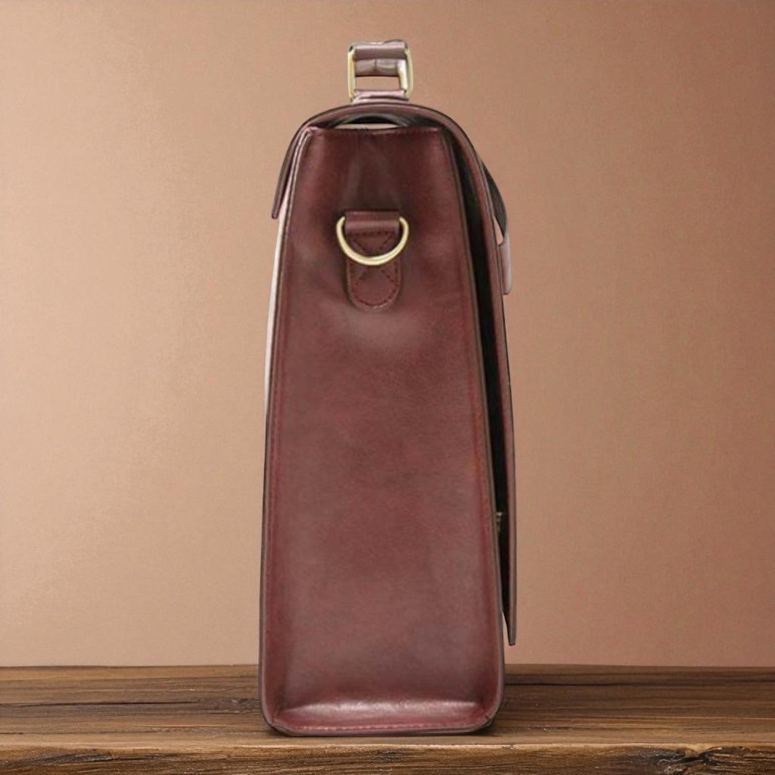 Mochila para mujer con adorno en forma de tira